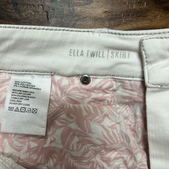 Tommy Bahama Ella Twill white denim skirt, size 4 - Picture 7 of 9